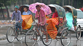 170037_bangladesh_pratidin_Rain_rajib
